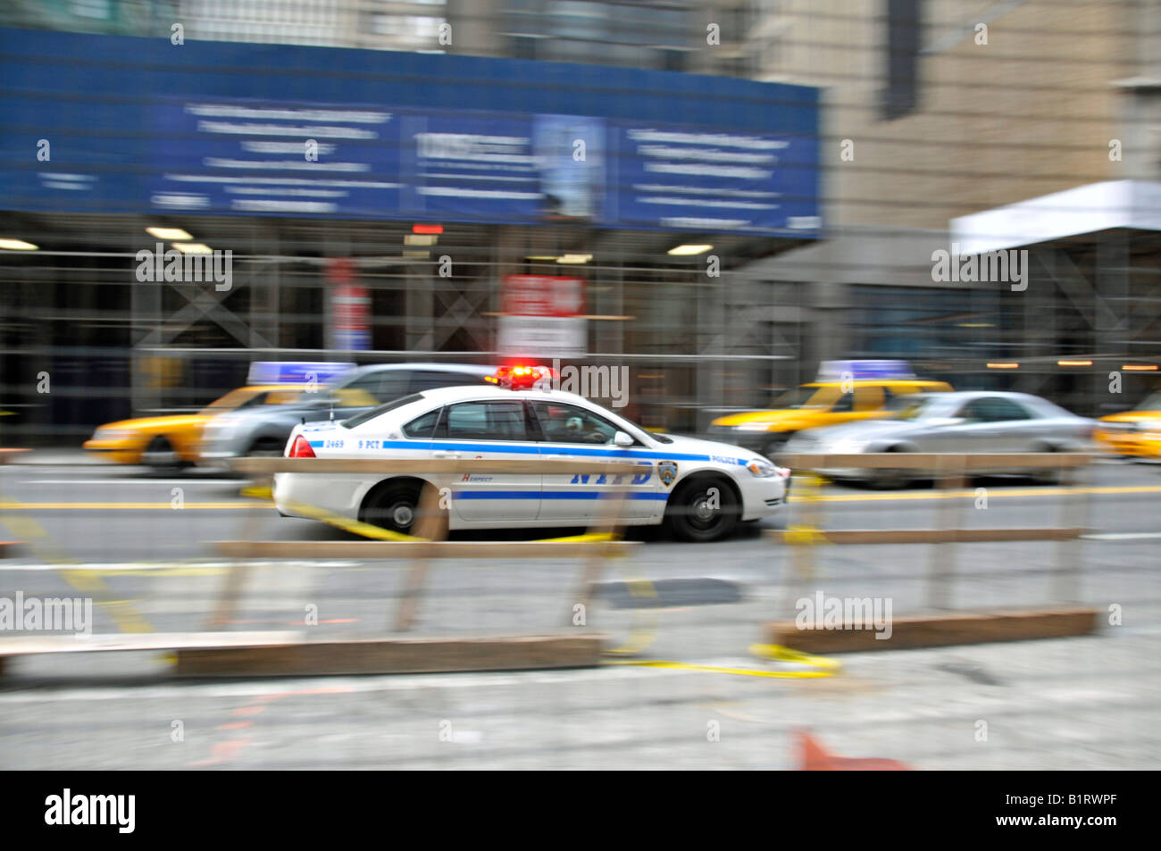 Standard patrol car of the New York Police Department, NYPD, a Ford Crown Victoria, Manhattan, New York City, USA Stock Photo