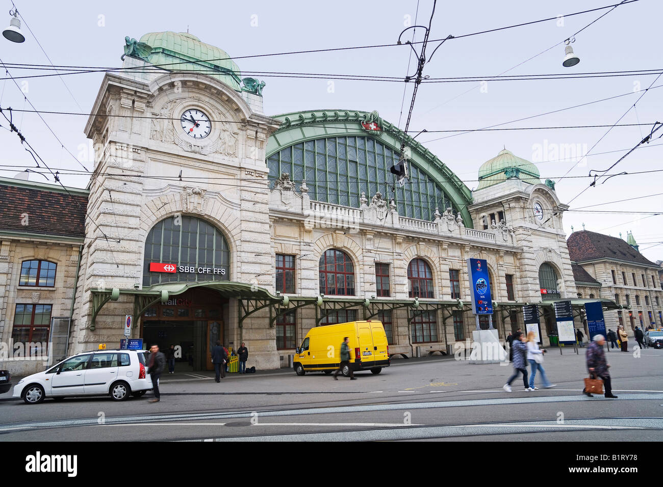 Train station switzerland hires stock photography and images Alamy
