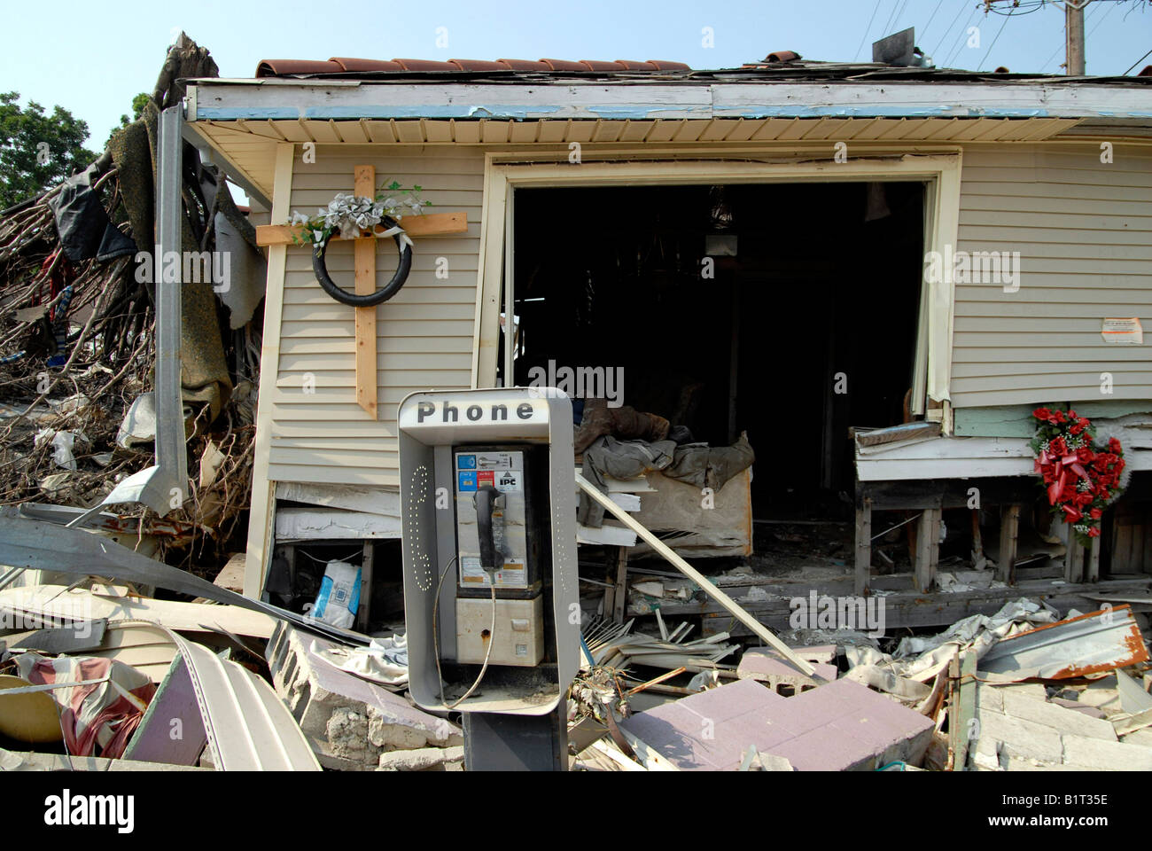 House remain deserted ten months after the levees flooded New Orleans following Hurricane Katrina. New Orleans USA Stock Photo