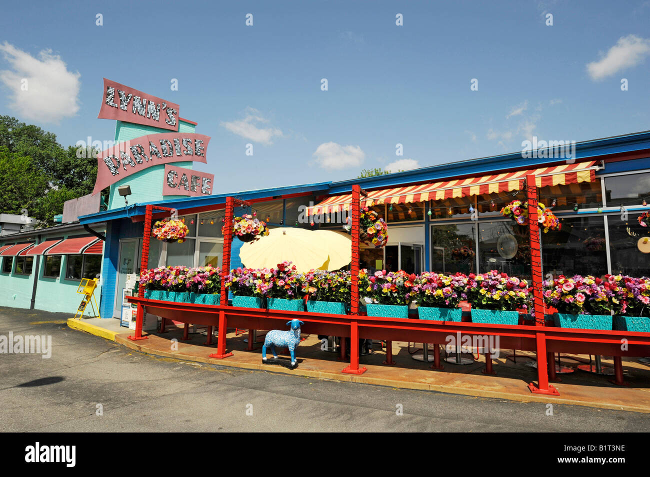 Historic famous Lynns Cafe Louisville Kentucky KY Stock Photo Alamy