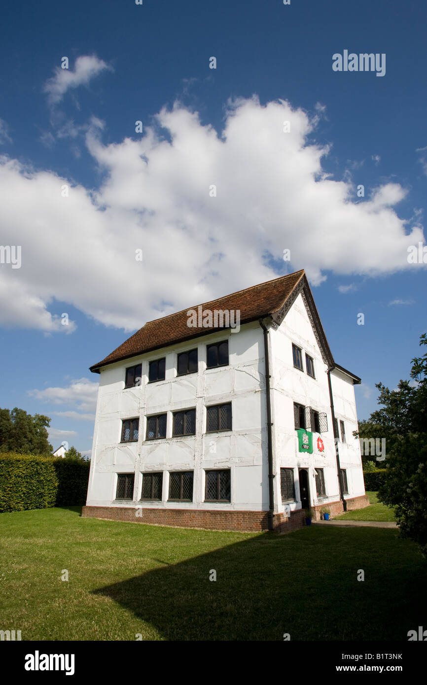 Queen Elizabeth s Hunting Lodge Epping Forest Stock Photo Alamy Queen Elizabeth s Hunting Lodge Epping Forest Stock Photo Alamy