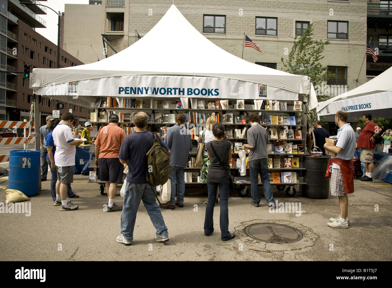Chicago summer street activity hires stock photography and images Alamy