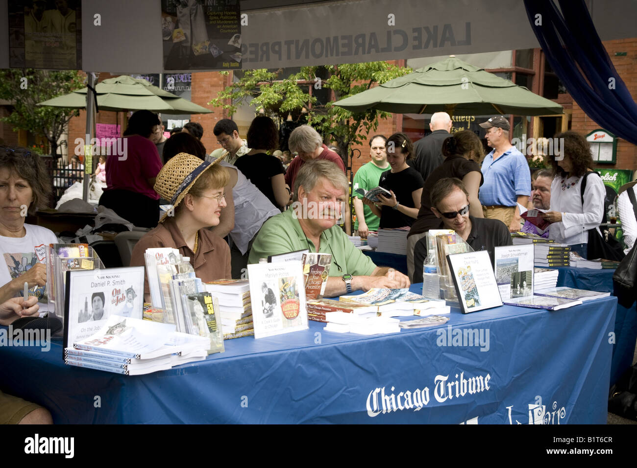 Printer Row book fair chicago illinois Stock Photo Alamy