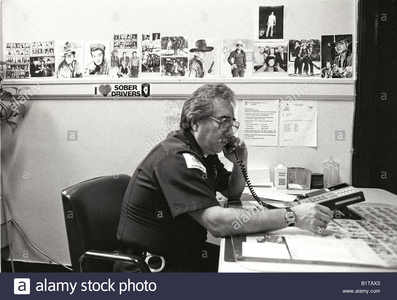 Police Officer Desk Stock Photos & Police Officer Desk Stock Images Alamy