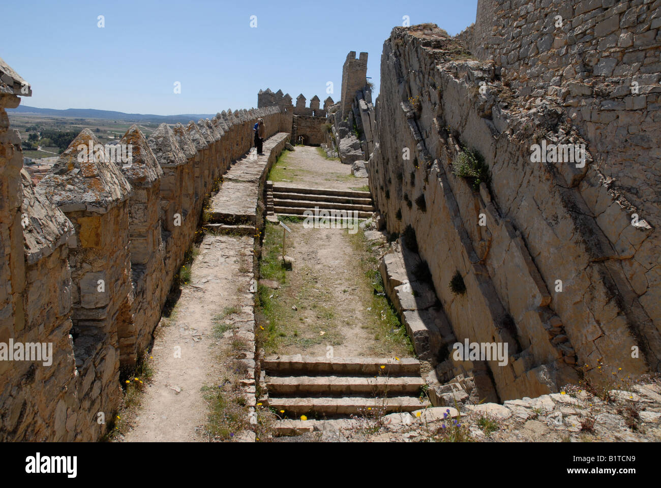 battlements of Almansa Castle, Almansa, Albacete Province, Castile-La-Mancha, Spain Stock Photo