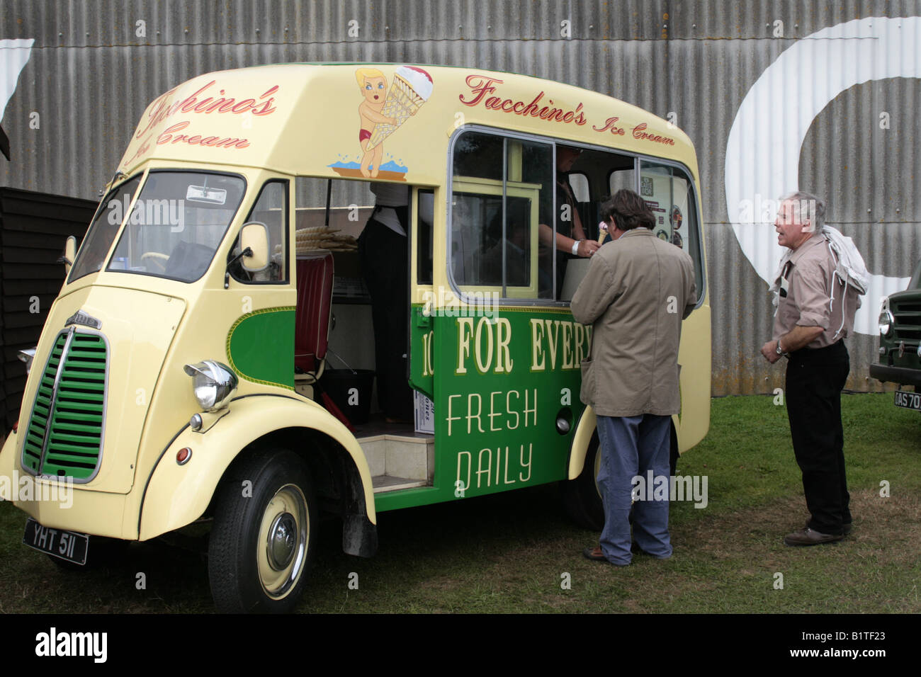 Ice cream van 1980s hi-res stock photography and images - Alamy