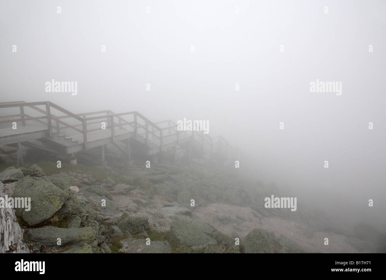 Mount washington observatory wind hi-res stock photography and images ...