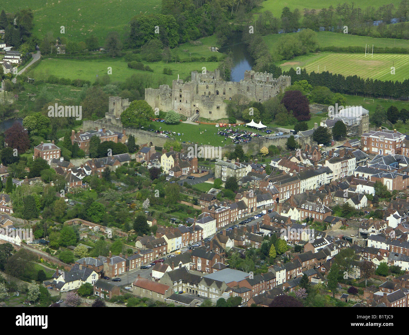 Ludlow aerial hires stock photography and images Alamy