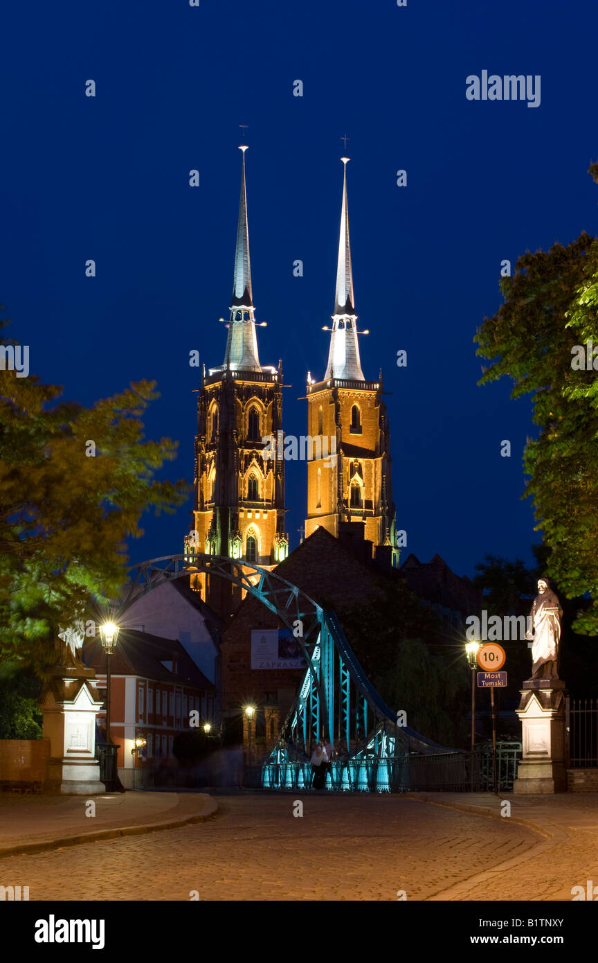 Cathedral at night Ostrow Tumski Wroclaw Poland Stock Photo - Alamy