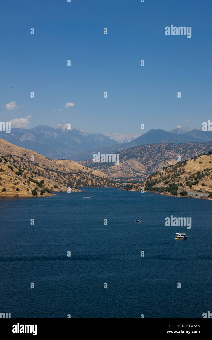 Boats cross Kaweah Lake, south of Sequoia National Park, near Lemon