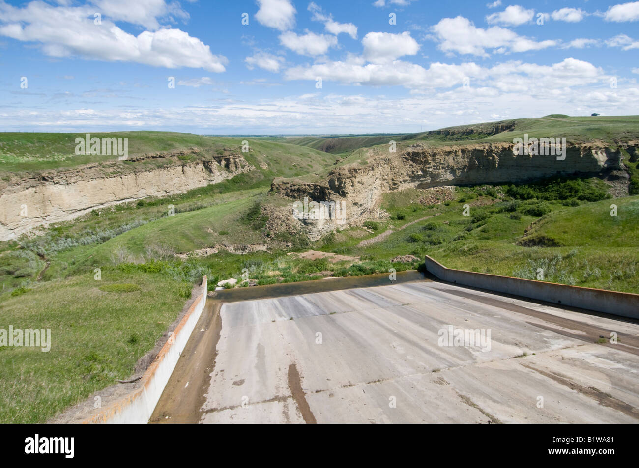 Reservoir provincial rec southern alberta coulee hires stock