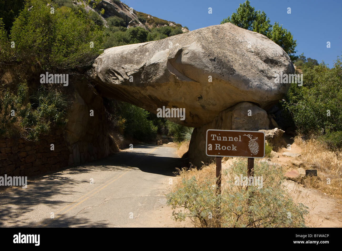 Tunnel Rock, along side the Generals Highway, Sequoia National Park, California, United States of America Stock Photo