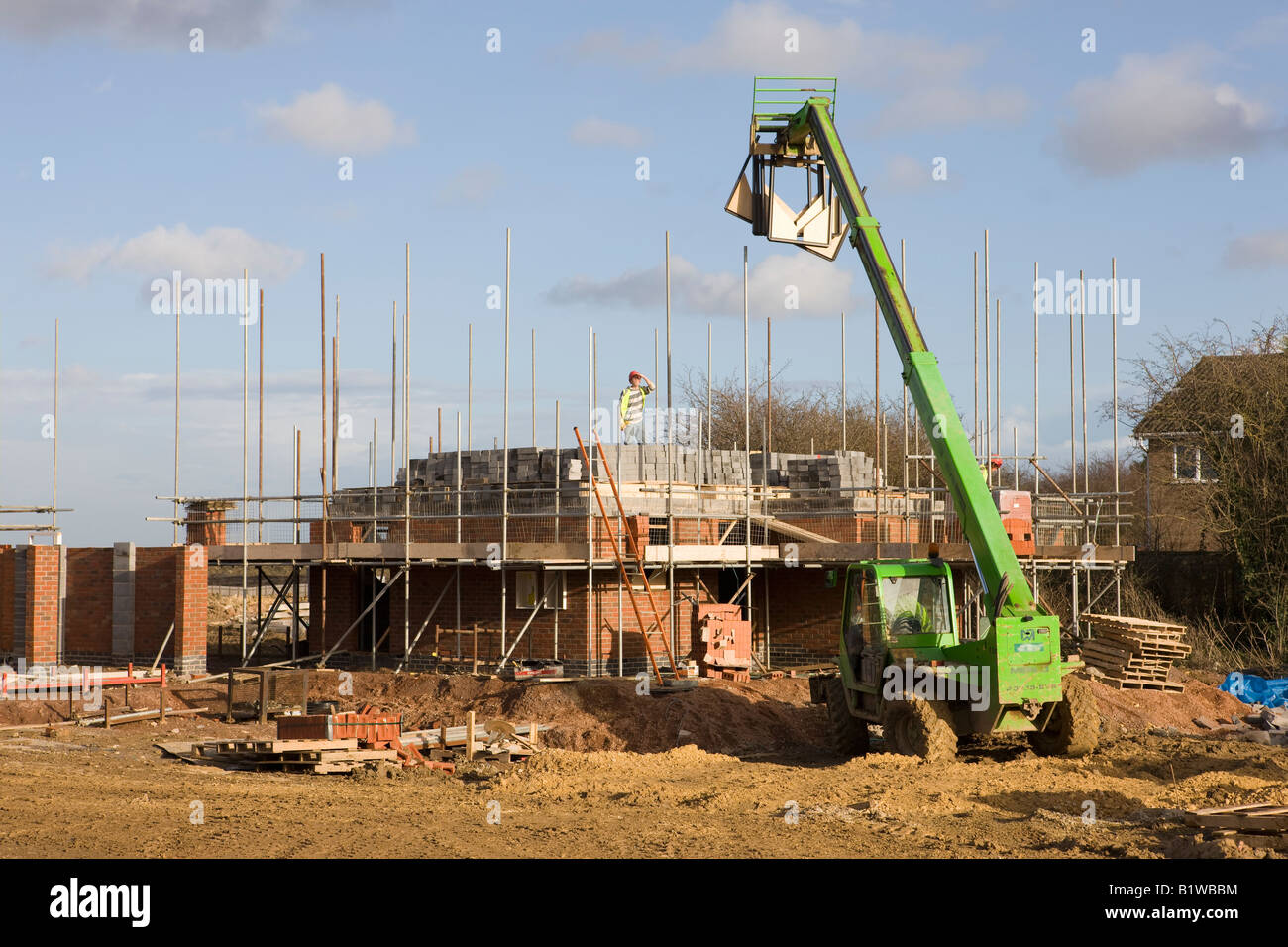 House construction uk aerial hi-res stock photography and images - Alamy