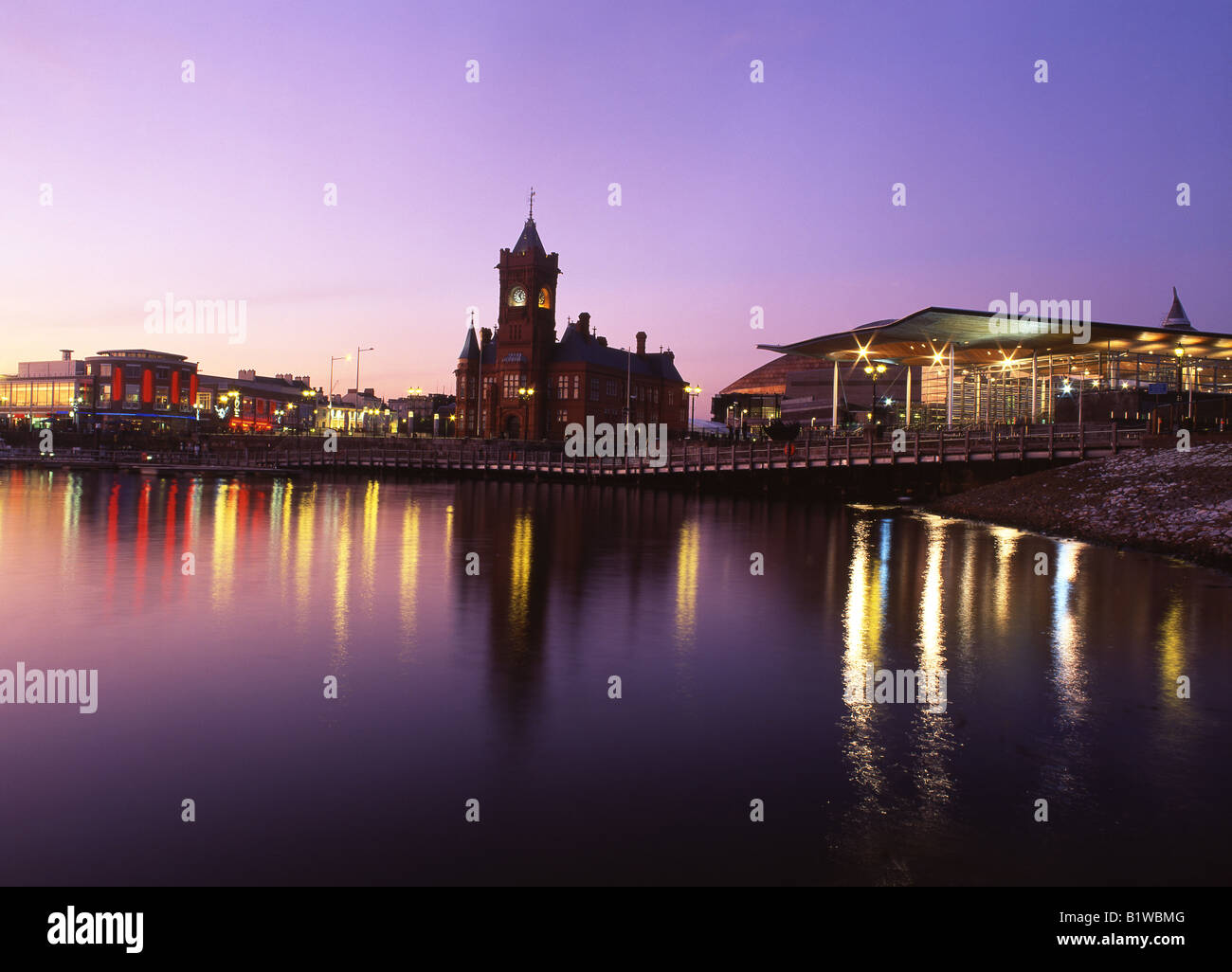 Senedd Welsh Assembly Building and Pierhead Cardiff Bay Twilight / night view Cardiff South Wales UK Stock Photo