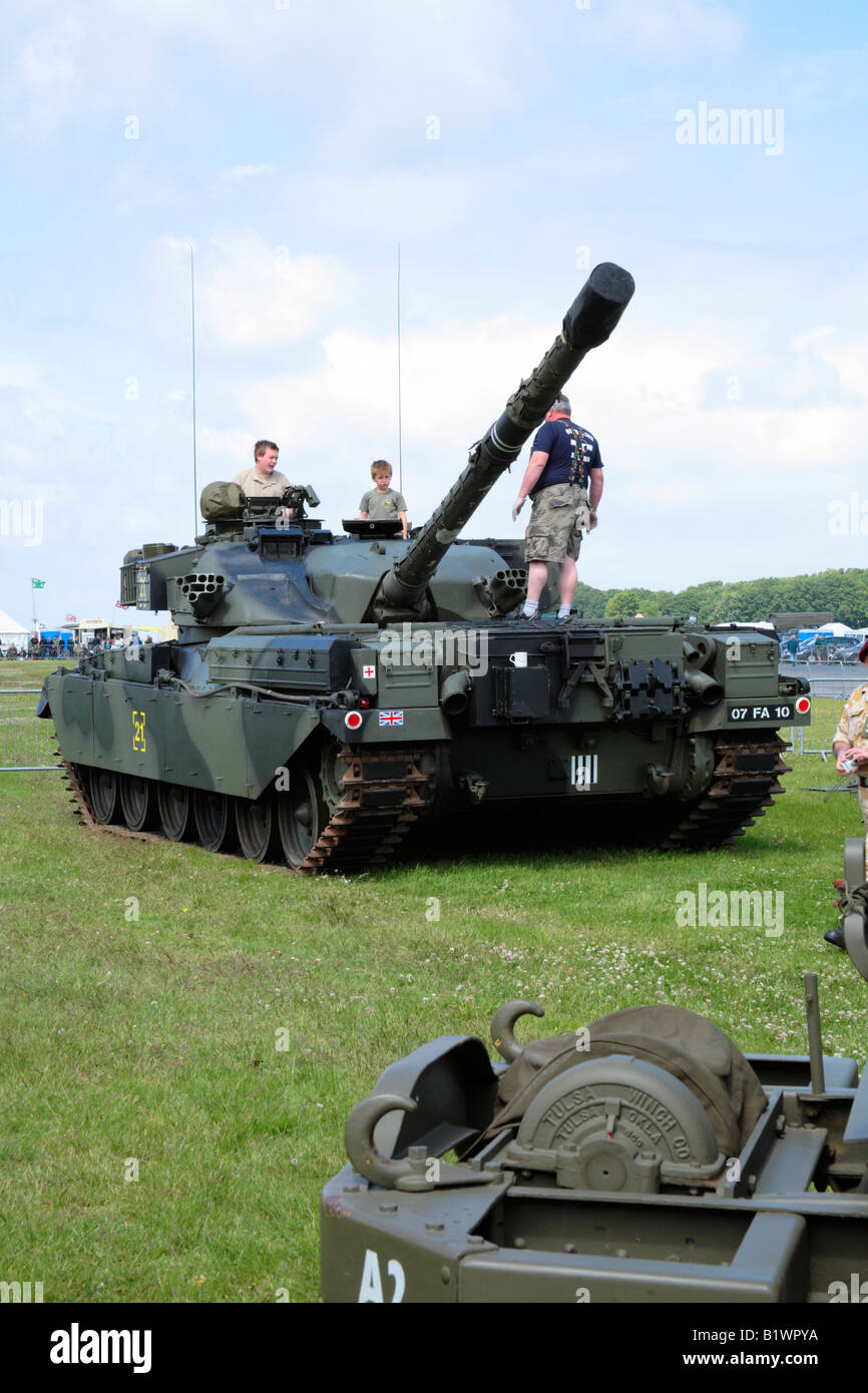Chieftain MB tank and REME service equipment Stock Photo