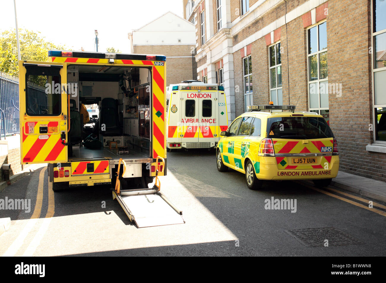 Ambulance with open door,  parked outside the Emergency Department of King's College Hospital, Denmark Hill,London Stock Photo