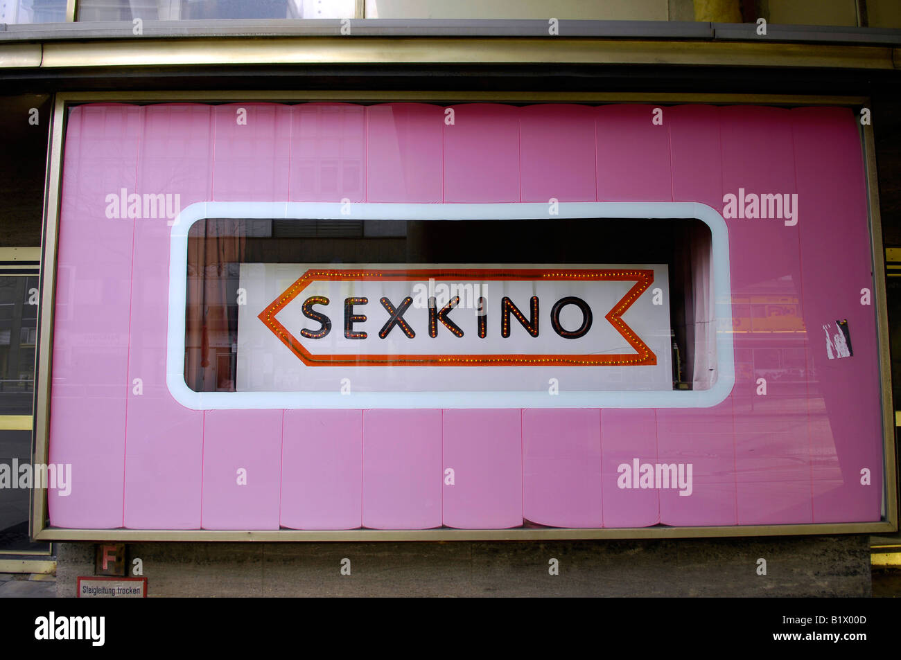 sexkino sex cinema industry berlin germany deutschland kudamm travel tourism zoogarten