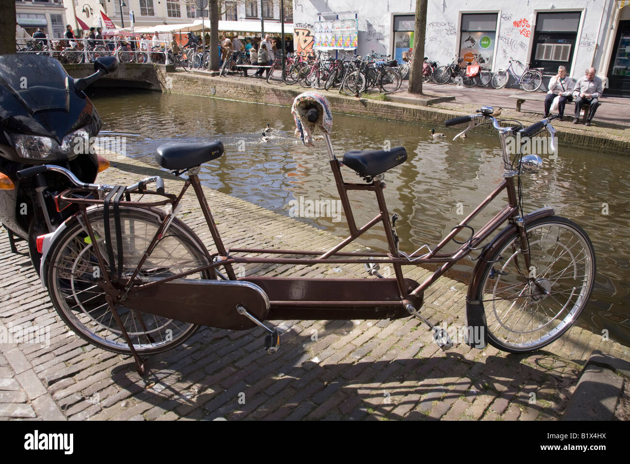 Two seater bicycle hires stock photography and images Alamy