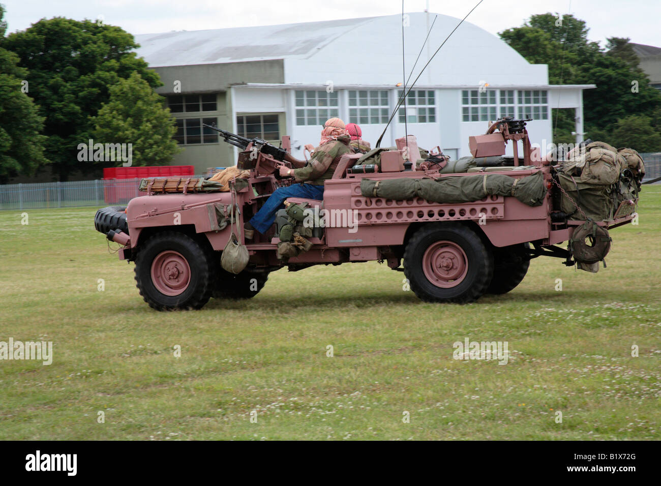 Sas vehicle in action hires stock photography and images Alamy