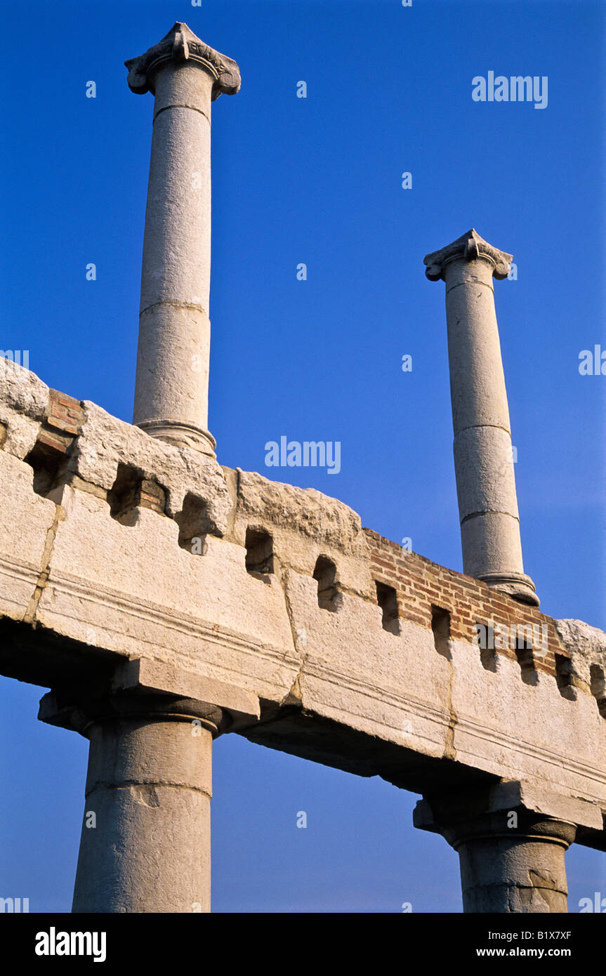 columns, roman forum, pompeii, naples province, campania, italy Stock Photo