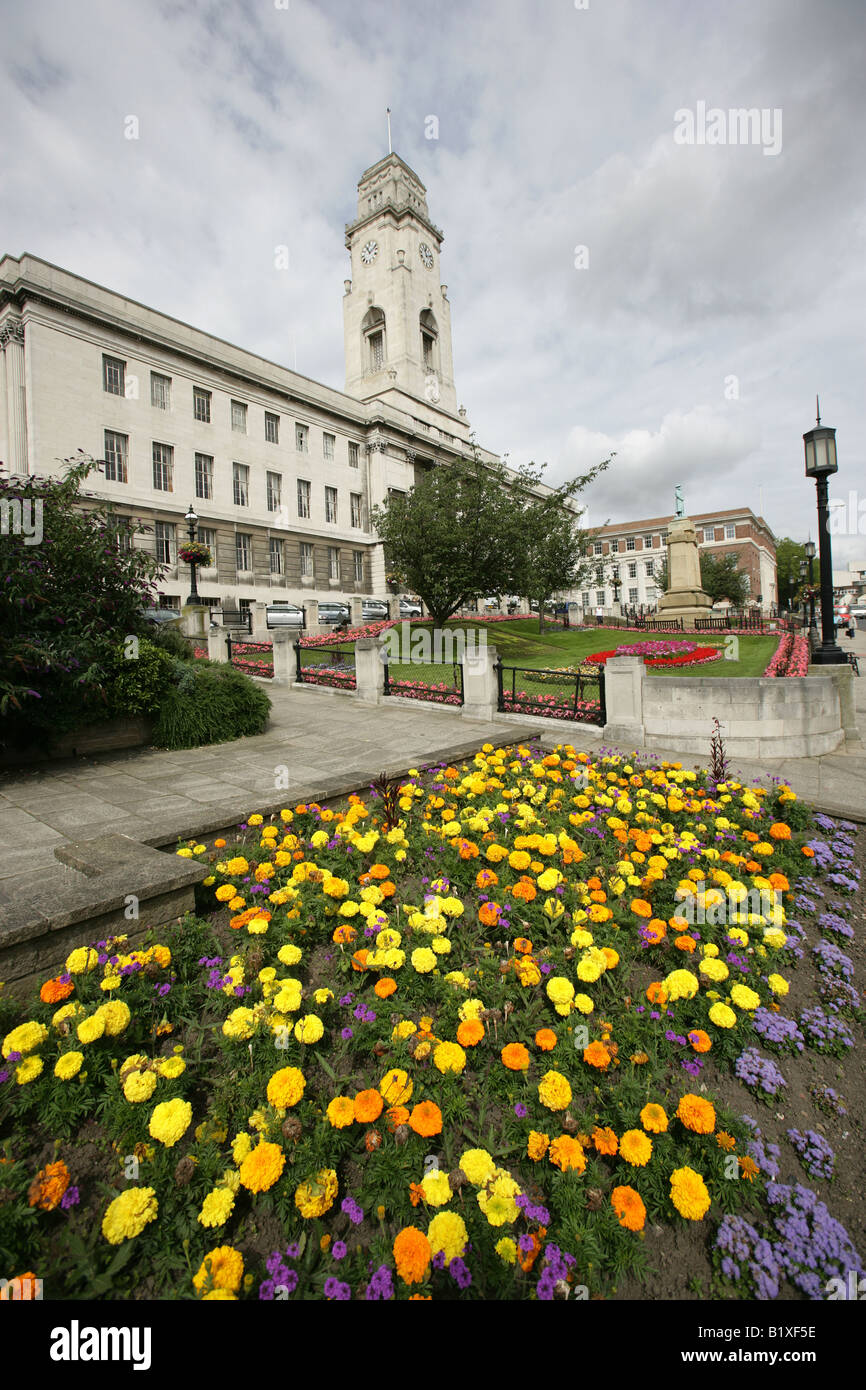 Town of Barnsley, England. View of Barnsley Town Hall which is the former home of Barnsley Metropolitan Borough Council. Stock Photo