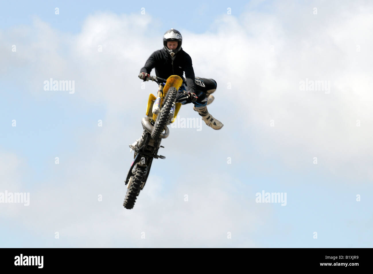 Freestyle motocross stunt rider Stock Photo - Alamy