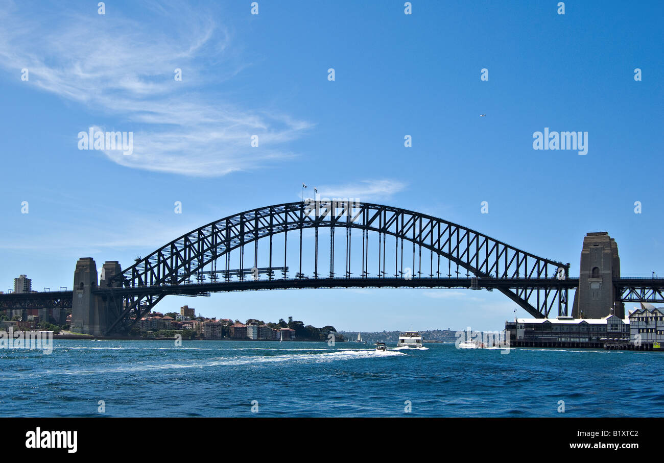 a great image of the iconic sydney harbour bridge Stock Photo