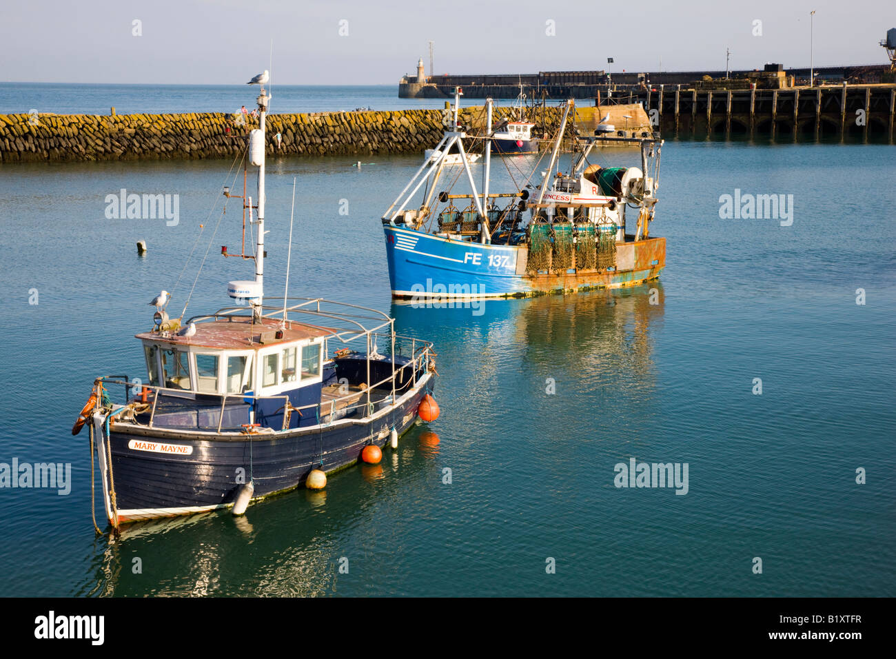 Fishing folkestone hi-res stock photography and images - Alamy