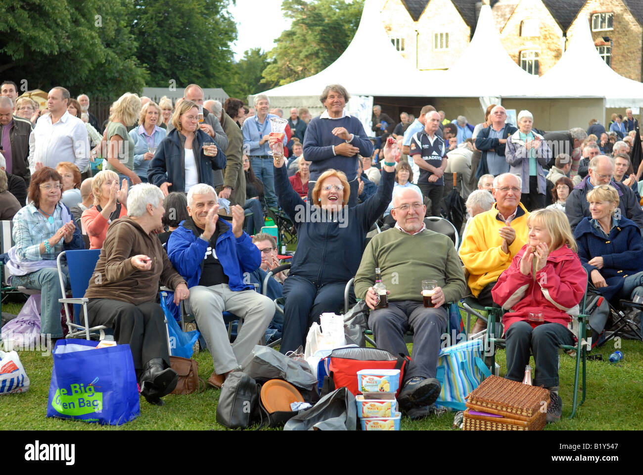 Music fans of all ages at the Stars of the Sixties concert at Ludlow Festival Stock Photo