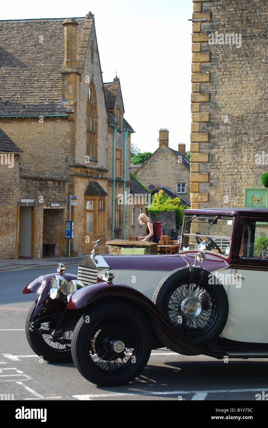 Classic Rolls Royce car, Market Square, Stow-on-the-Wold, Gloucestershire, England, United Kingdom Stock Photo