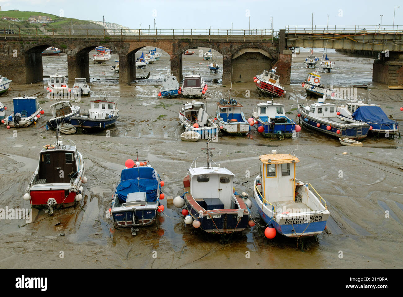 Folkestone harbour fishing boats hi-res stock photography and images ...
