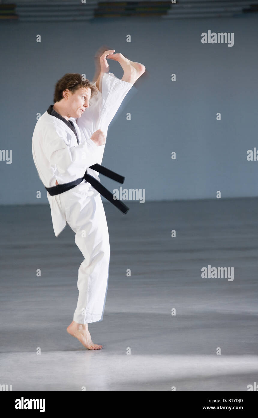 Full contact karate hires stock photography and images Alamy