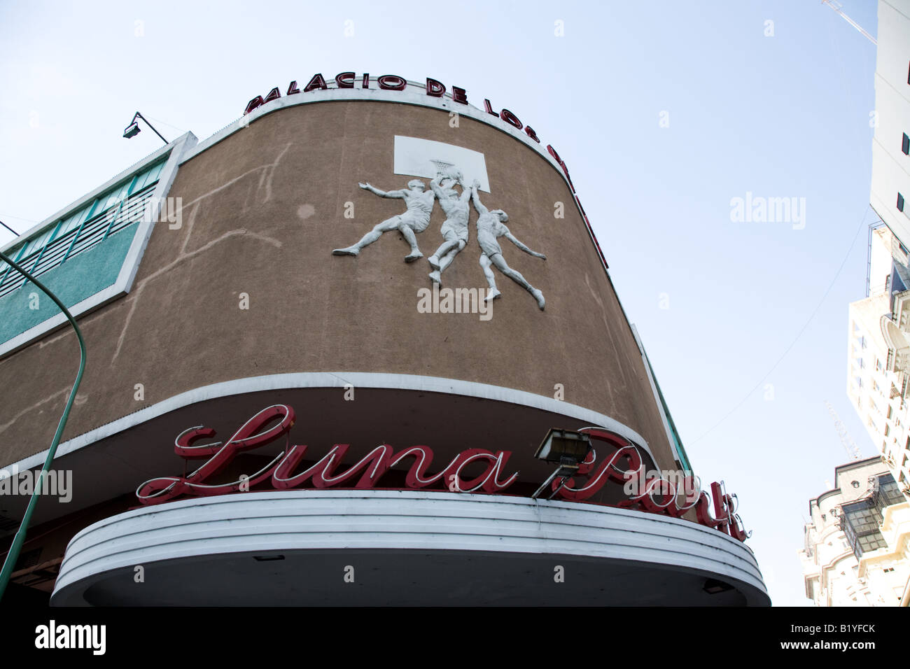 About the scenario of Luna Park About the scenario of Luna Park