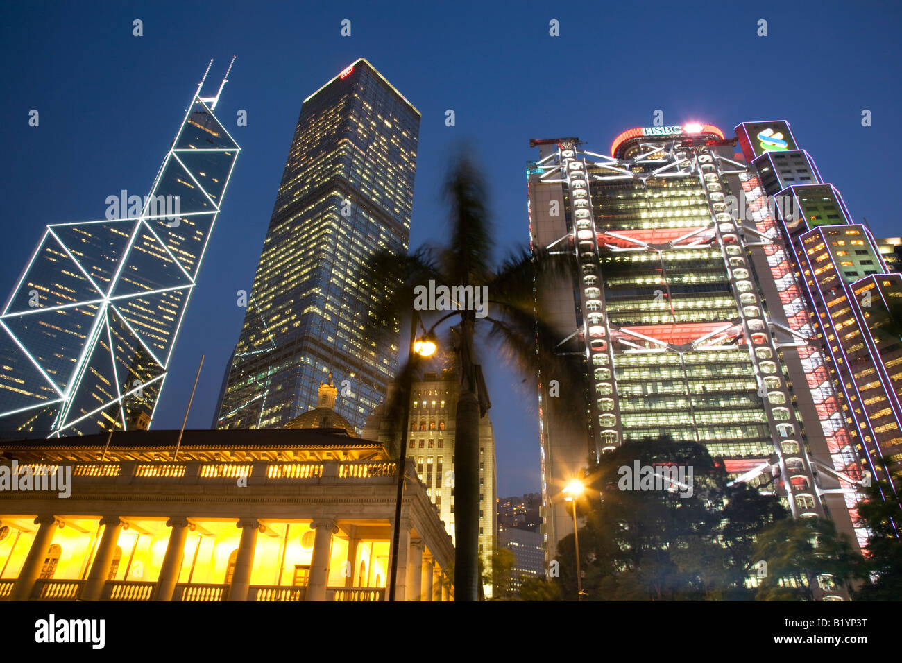 Hsbc hong kong building hi-res stock photography and images - Alamy
