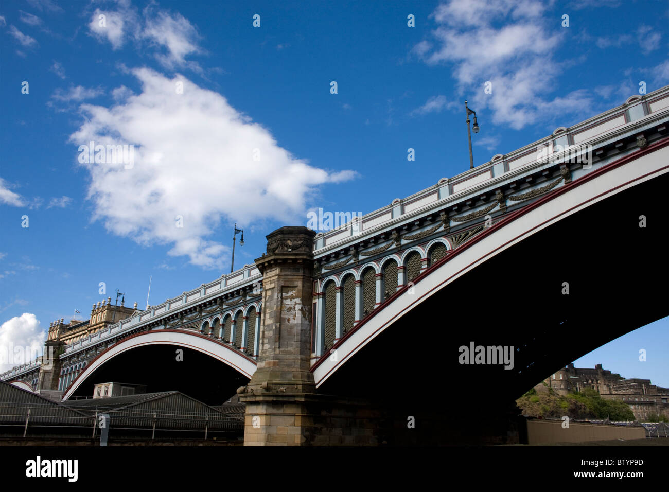 North Bridge in the city centre of Edinburgh over the railway and Waverley street station with The Royal Observatory, Edinburgh Stock Photo