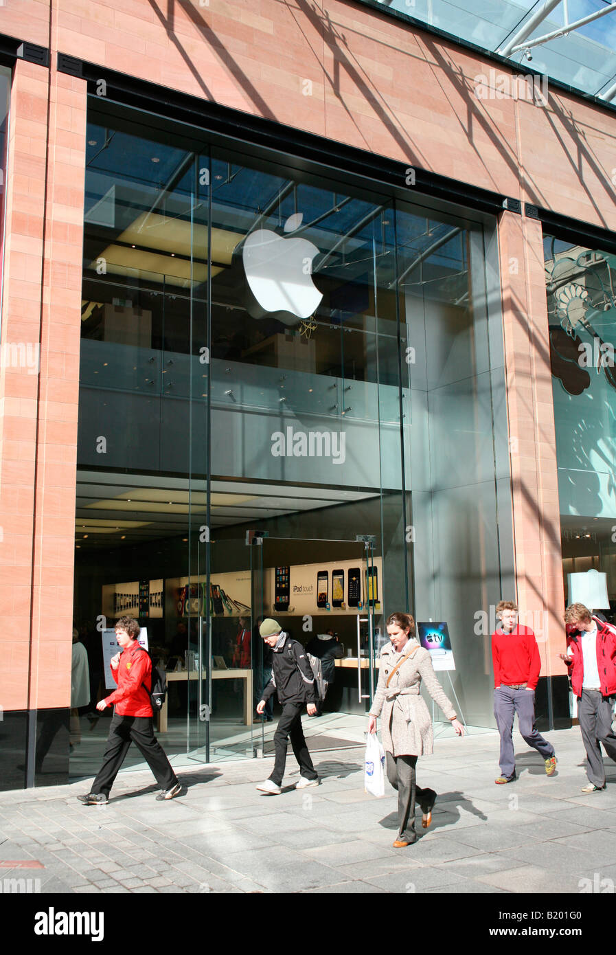 Apple store exeter hires stock photography and images Alamy