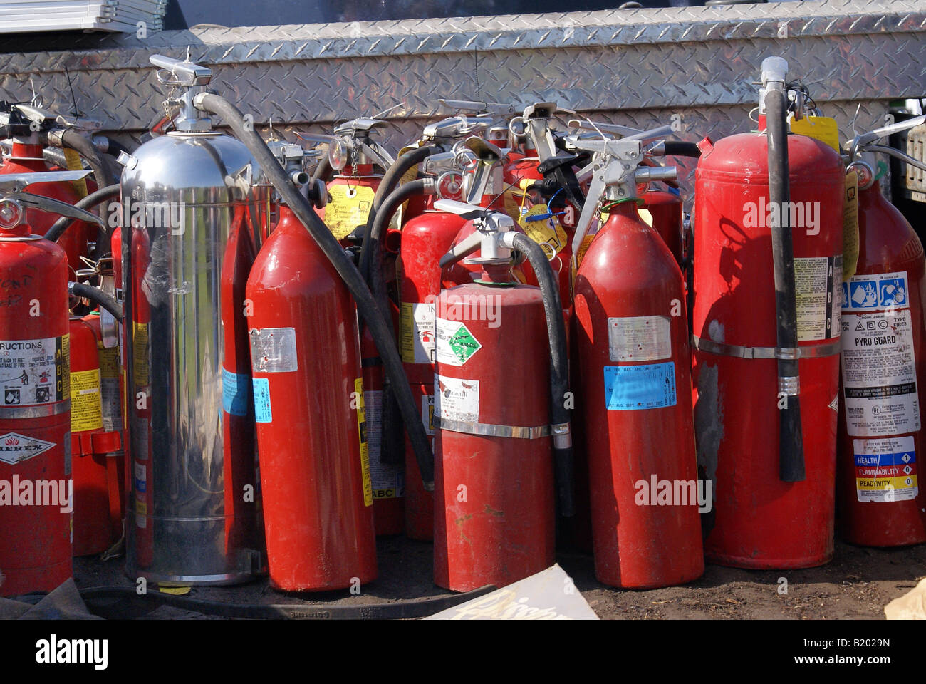 Empty fire extinguishers hi-res stock photography and images - Alamy
