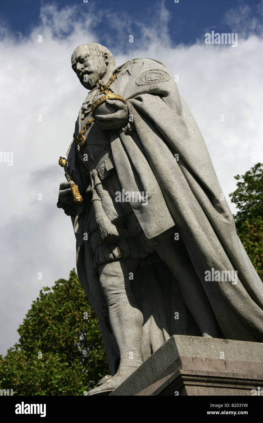 City of Aberdeen, Scotland. Edward the VII statue located on the junction of Union Street and Union Terrace. Stock Photo