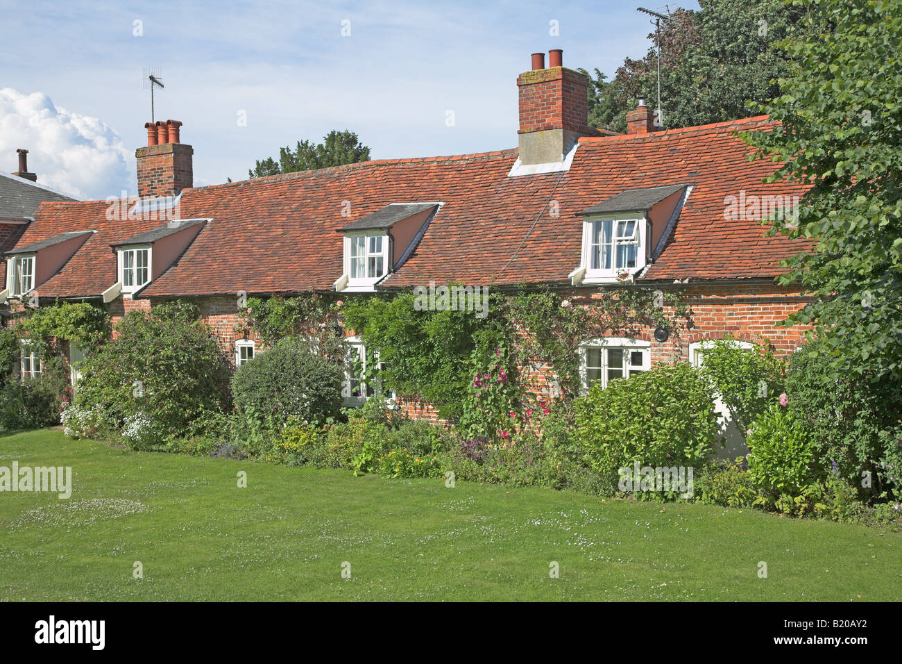 Row of terraced country cottages Orford, Suffolk, England Stock Photo