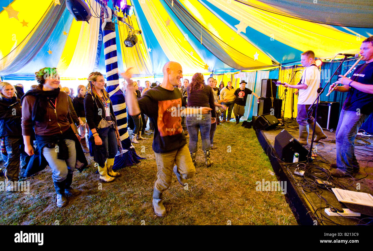 People Dancing To Music In The Caberet Tent Glastonbury Festival Pilton Somerset UK Europe Stock Photo