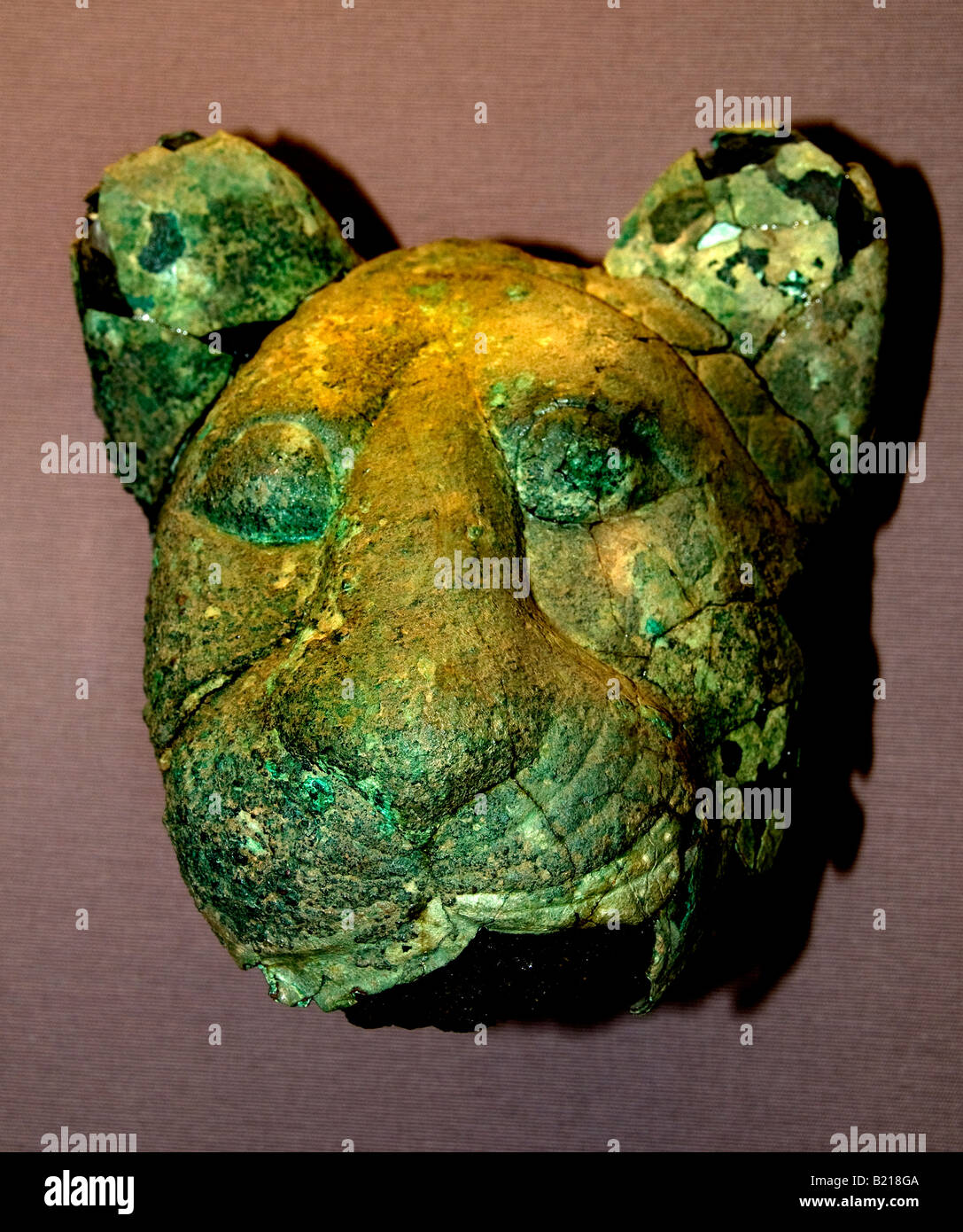 Copper head of lion or cub 3rd dynasty 2500 BC The tell of Ubaid near Ur in southern Iraq Stock Photo