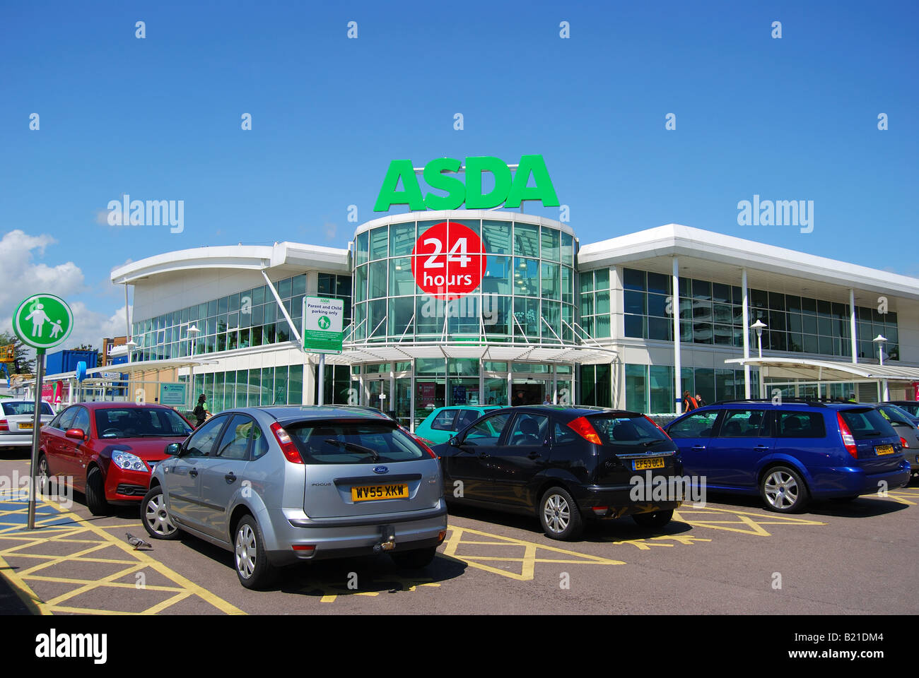 Asda Car Park Stock Photos & Asda Car Park Stock Images Alamy