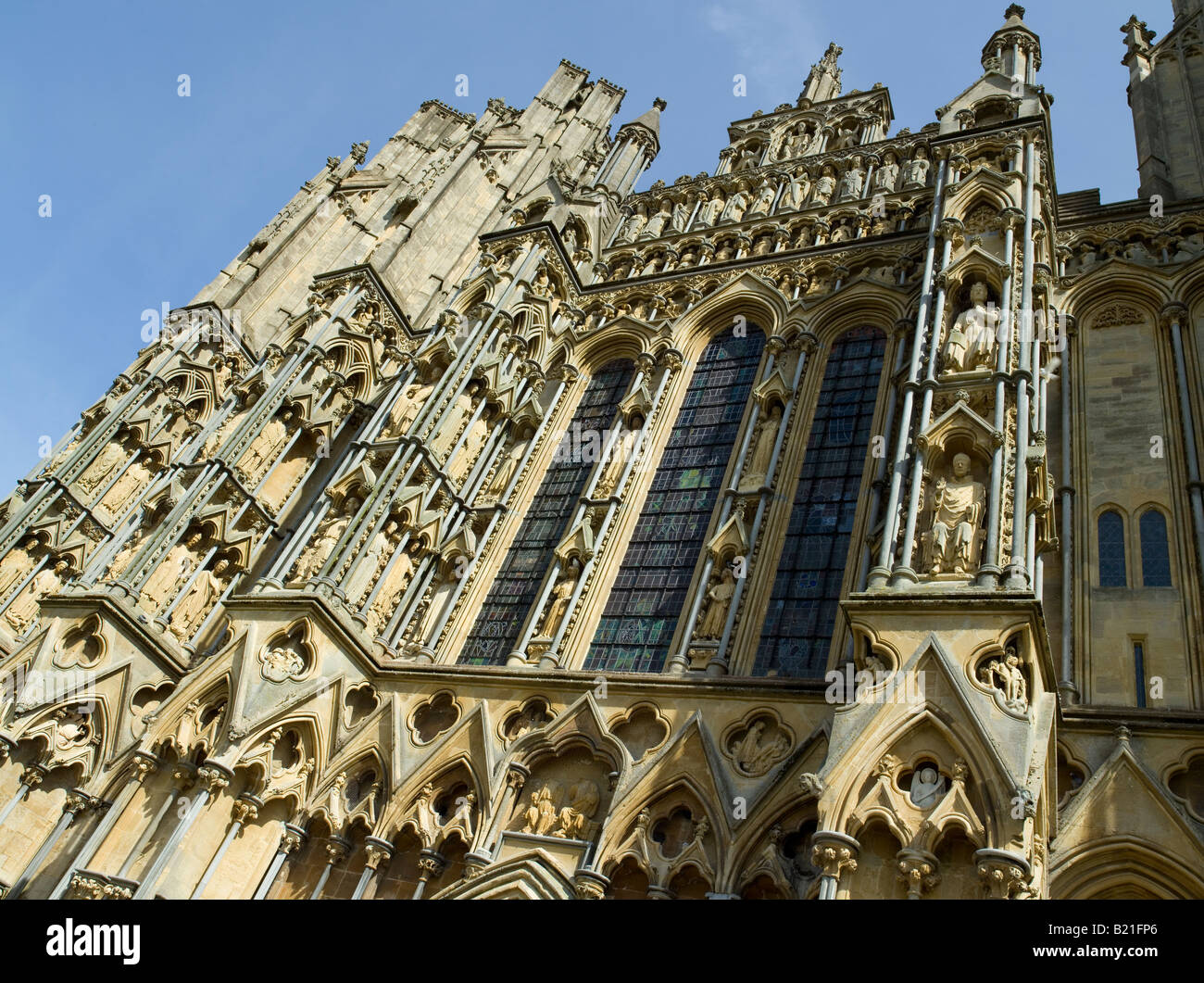 Wells statues west front cathedral hi-res stock photography and images ...