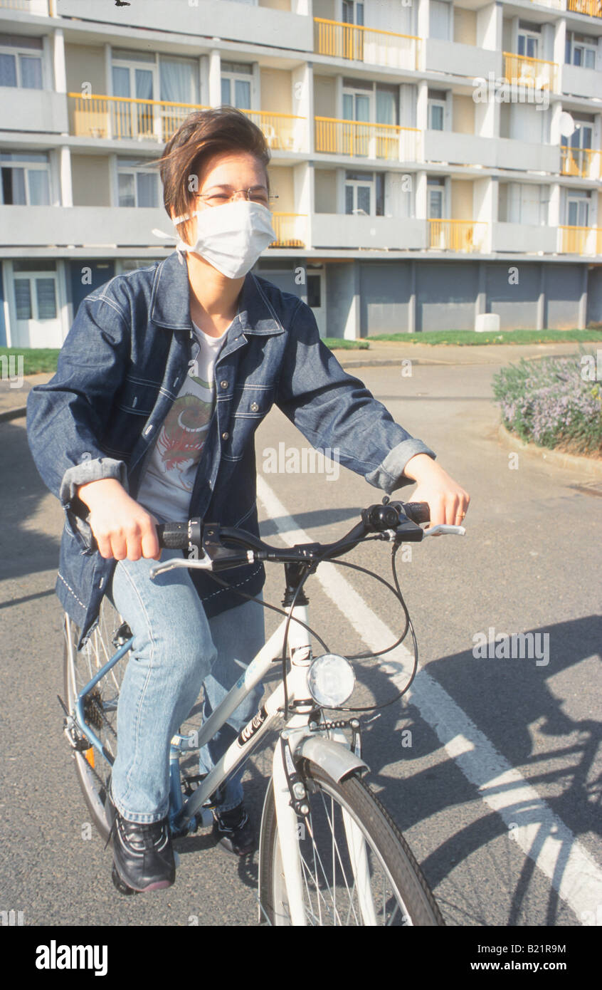 Air pollution mask hi-res stock photography and images - Alamy