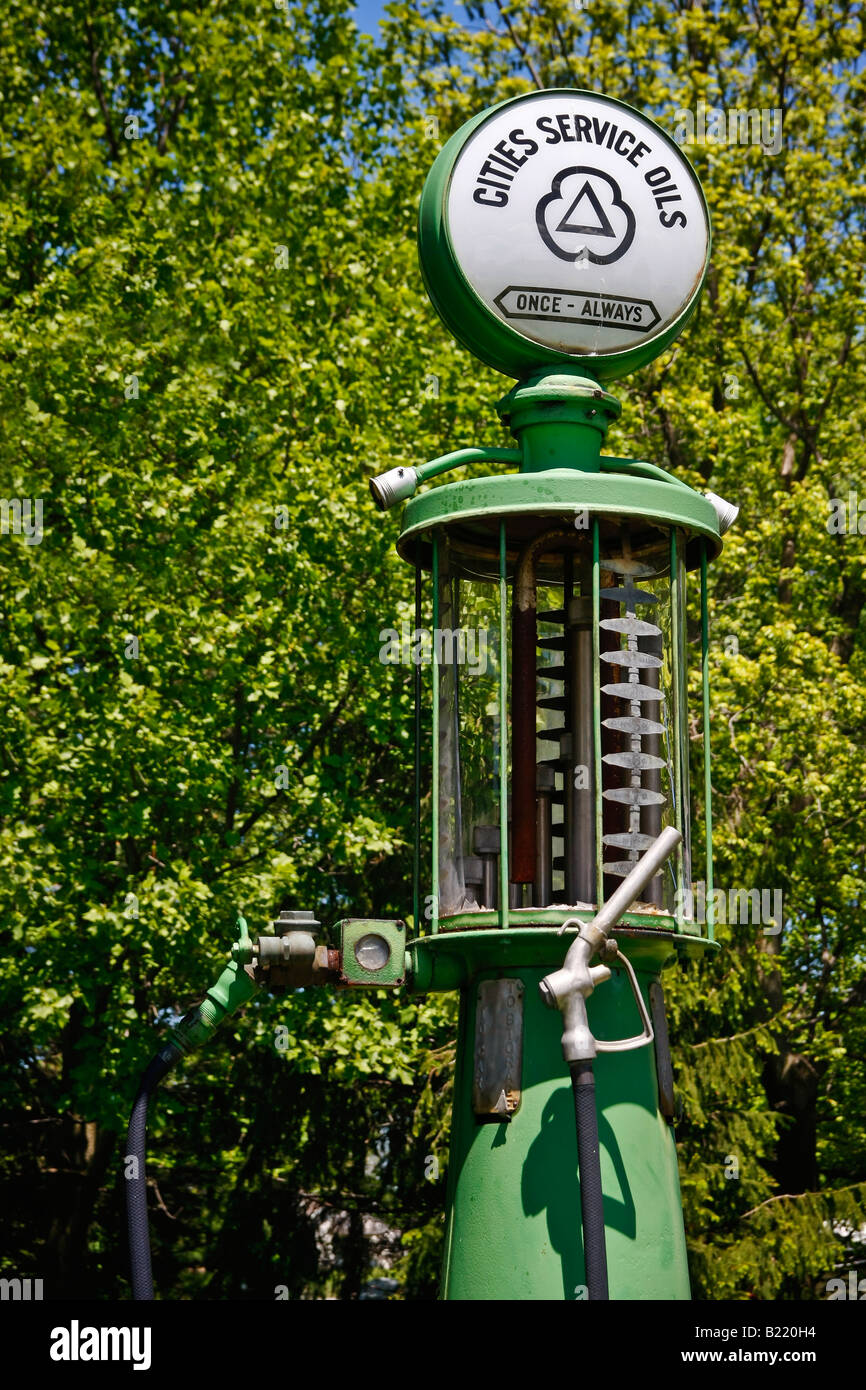 Historical american gas station hires stock photography and images Alamy