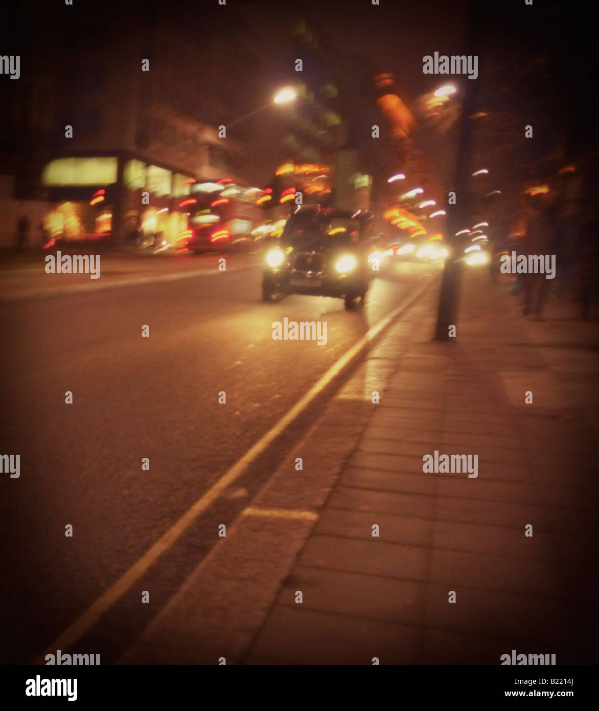 London Taxi on Hyde Park Corner London Britain Stock Photo Alamy