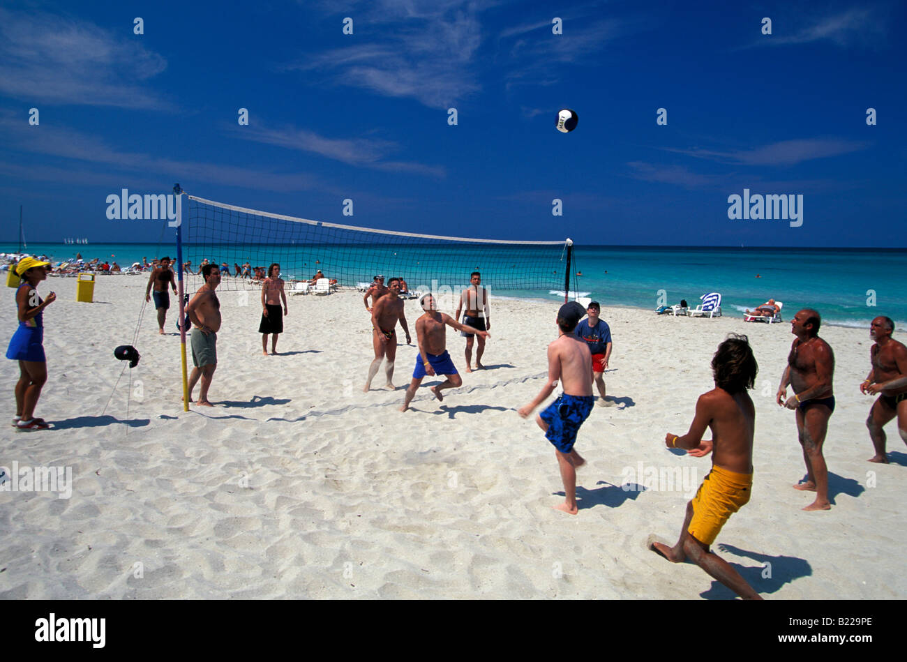 People playing beach volleyball Hotel Sol Palmeiras all inclusive