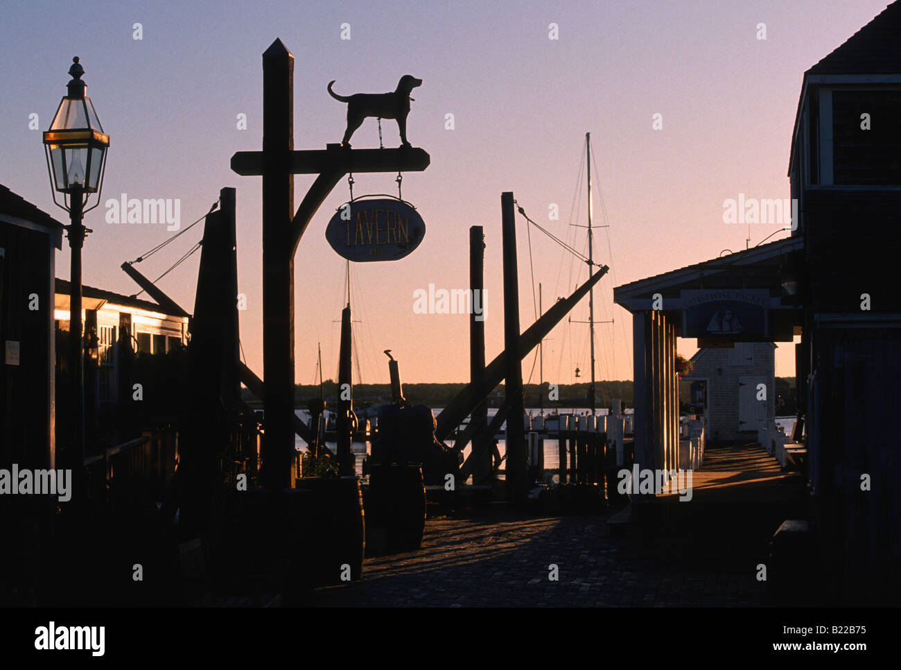 Black Dog Tavern Martha s Vineyard MA Stock Photo Alamy
