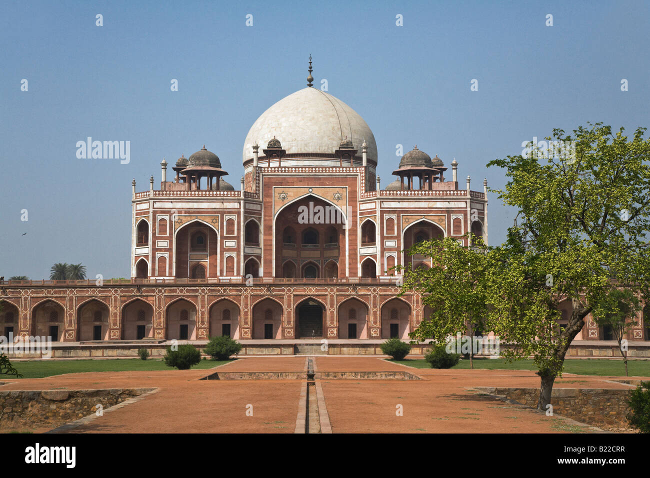 HUMAYUNS TOMB was built of white marble and red sandstone in 1565 and ...