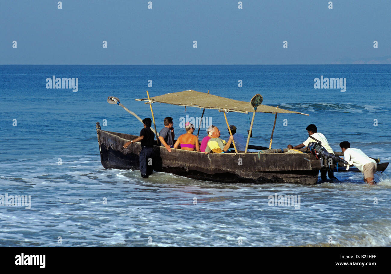 Goa boat trip hi-res stock photography and images - Alamy